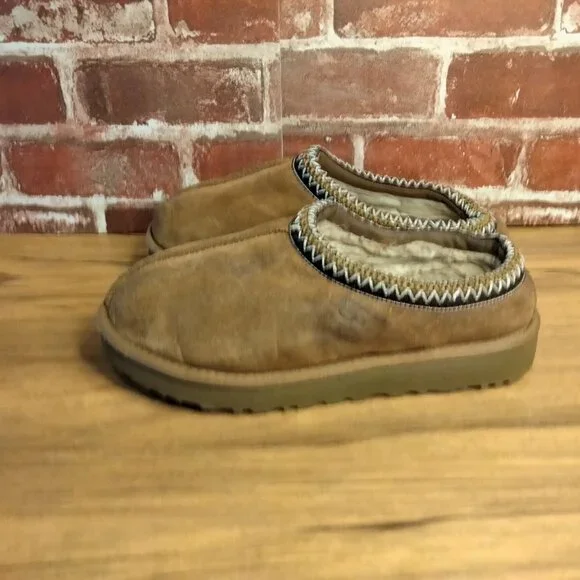 UGG Tasman Slippers Womens Size 9 Chestnut Suede Leather Mule Slippers - Picture 2 of 6